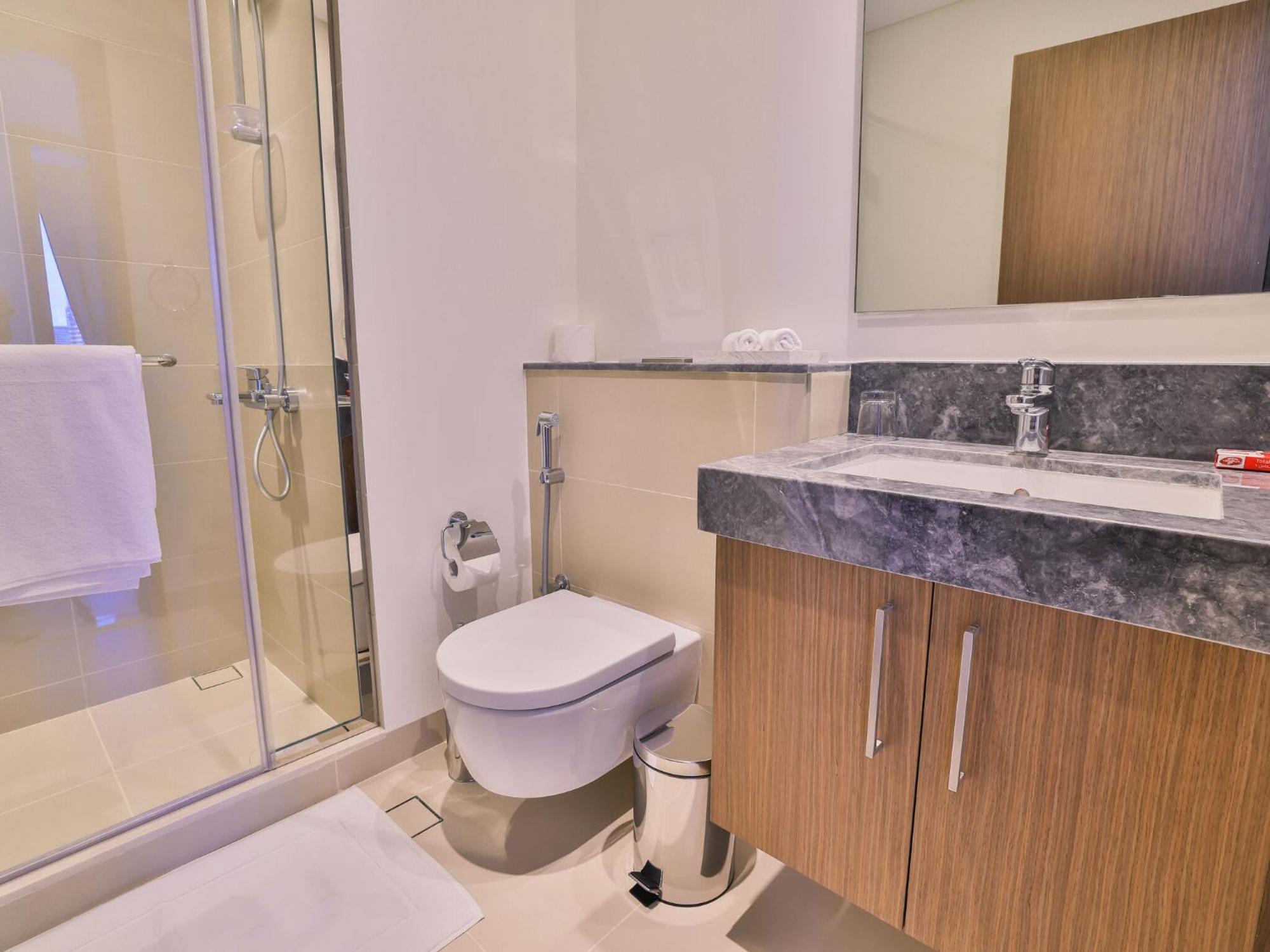 Luxurious Apartments Dubai Marina Views Pool Gym By Sojo Stay Екстер'єр фото