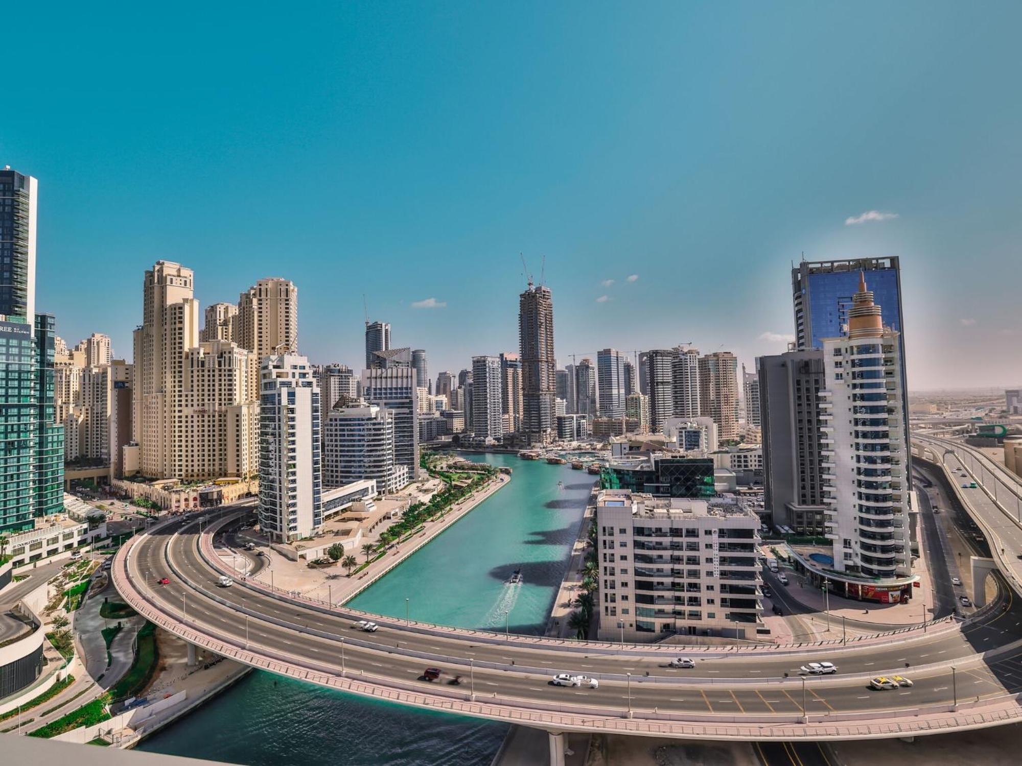 Luxurious Apartments Dubai Marina Views Pool Gym By Sojo Stay Екстер'єр фото