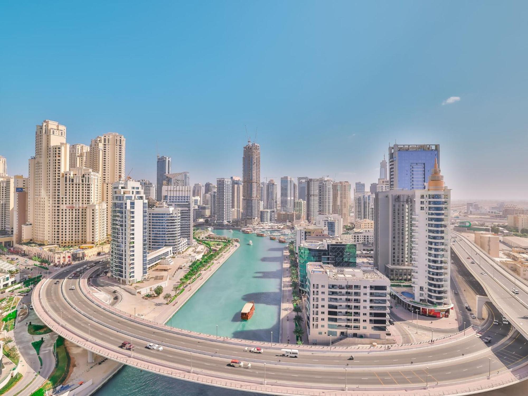 Luxurious Apartments Dubai Marina Views Pool Gym By Sojo Stay Екстер'єр фото