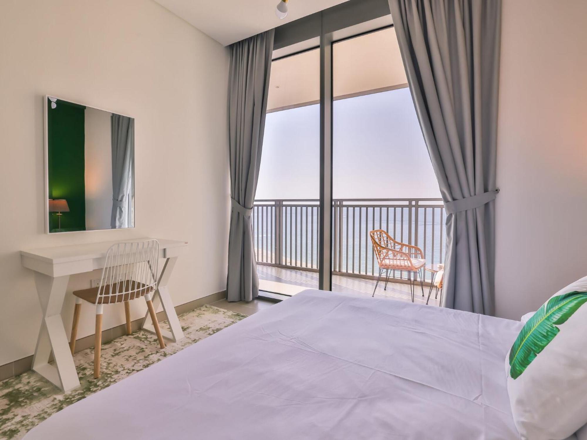 Luxurious Apartments Dubai Marina Views Pool Gym By Sojo Stay Екстер'єр фото