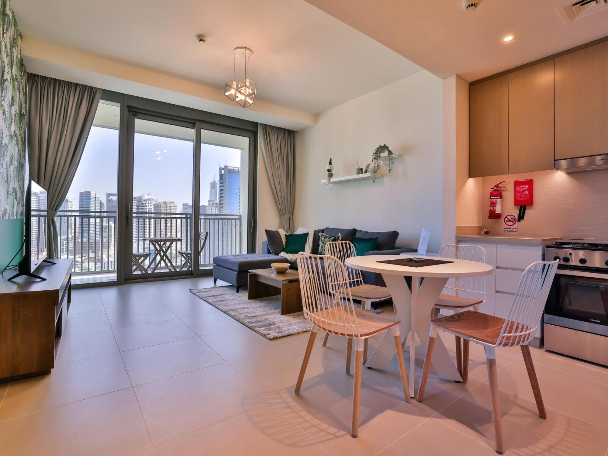 Luxurious Apartments Dubai Marina Views Pool Gym By Sojo Stay Екстер'єр фото